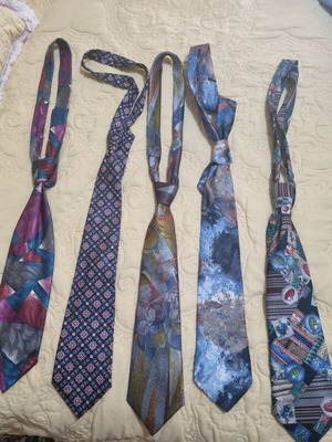 Γραβάτες πολύχρωμες σαν καινούργιες, πακέτο 6