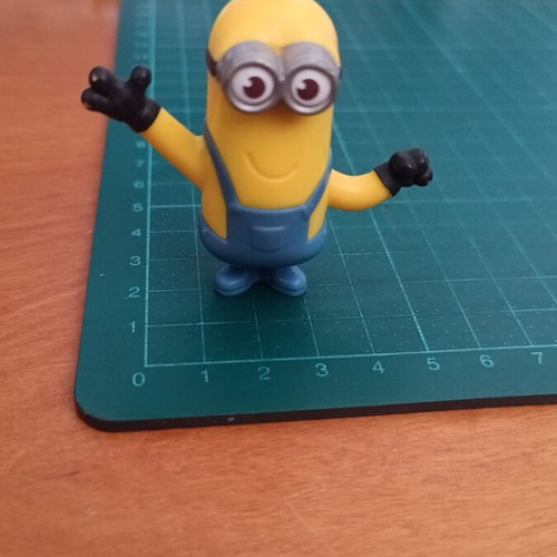 Minion figure from Despicable Me movies like new