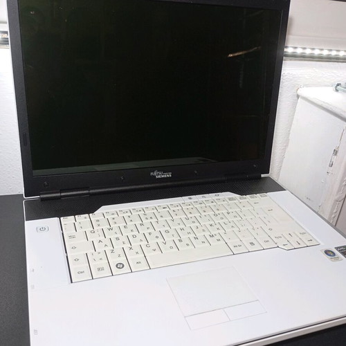 Fujitsu Siemens Amilo laptop used without power adapter