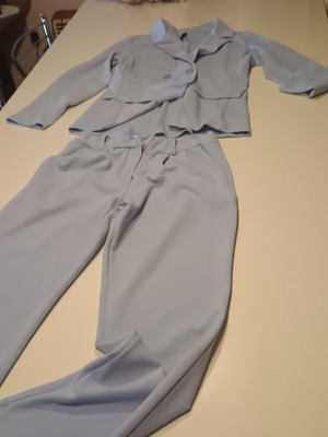 Women's fabric style blazer and pants set like new, blue