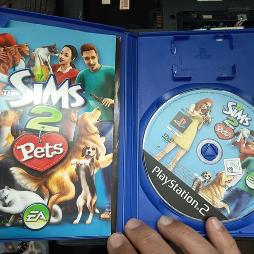 PlayStation 2 Sims 2 game used with case and manual