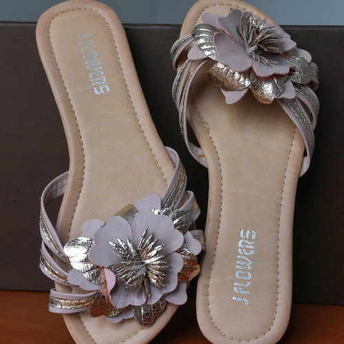 Summer shoes used, set of 7, various styles and colors