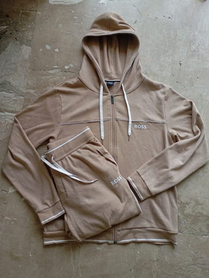 Boss authentic tracksuit set Large, cotton, new, beige