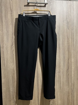 Under Armour women's pants, size 12, black
