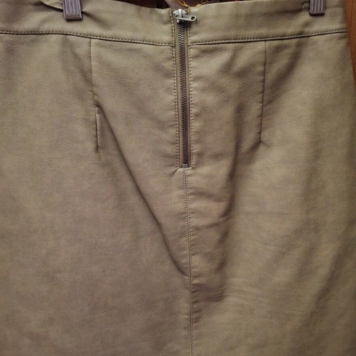 Only mini skirt green like new, size M 38 10