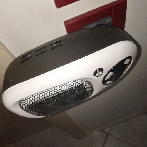 Portable plug-in fan heater like new for home, cottages and offices