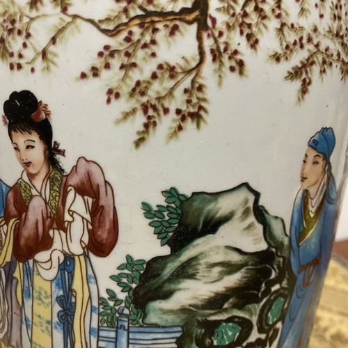 Italian vase used in Chinese style from 1950-60s