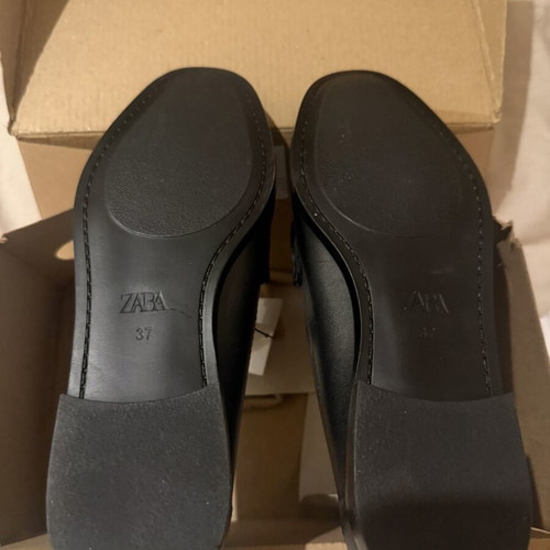 Zara black leather loafers with gold hardware, size EU 37