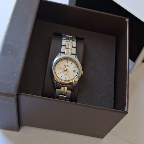 Seiko Quartz Women's Watch like new, Japan, gray and silver