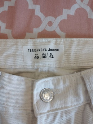 Terranova mom white jeans size Large like new