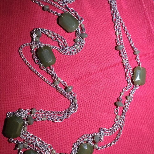 Necklace with layered beads, excellent condition