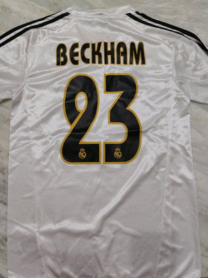 Real Madrid Beckham jersey like new, size Small, official replica