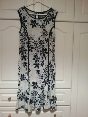 Dress size M like new