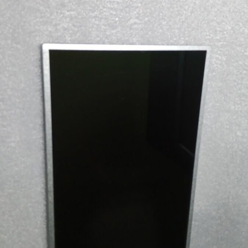 Laptop screen 17.3 used with scratches, functional