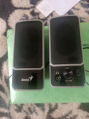 Speakers like new with cable