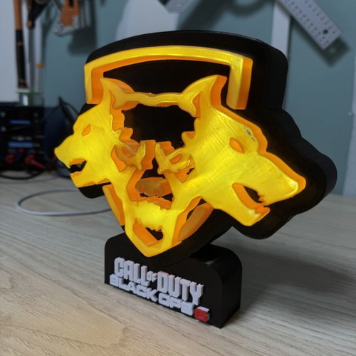 Call of Duty Black Ops lamp like new with USB switch 21x15cm
