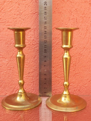 Brass candlesticks, height 15 cm