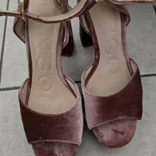 Mango velvet sandals used, pink size 38 with broken heel