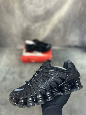 Jordan Shox TL sneakers size 44 black
