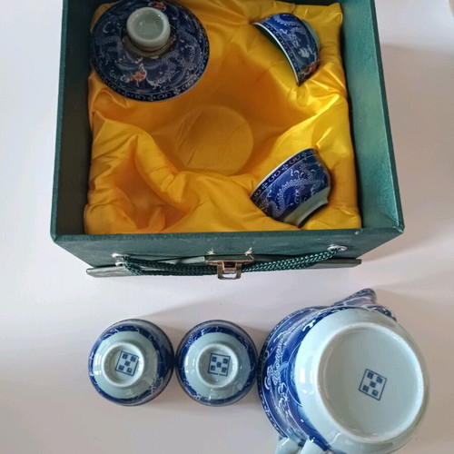 Japanese sake set new