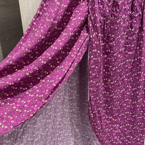 Dress long floral size S/M like new with repairable tear