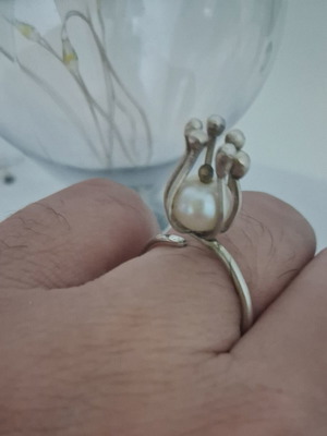 Custom made silver ring with pearl