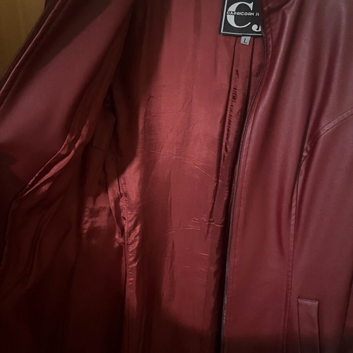 Women's burgundy coat CJ Capricorn Jeans like new, size Large
