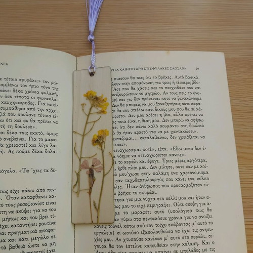 Set of 2 bookmarks with dried flowers new