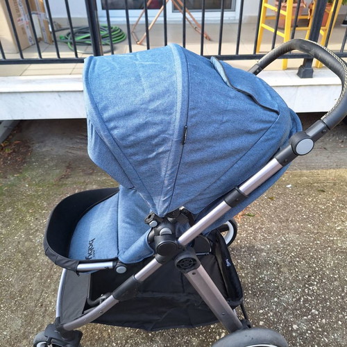 Just Baby stroller, car seat and carrycot used in very good condition