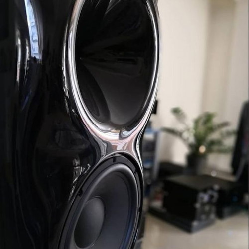 Horns Mummy mkIII speaker like new, original boxes