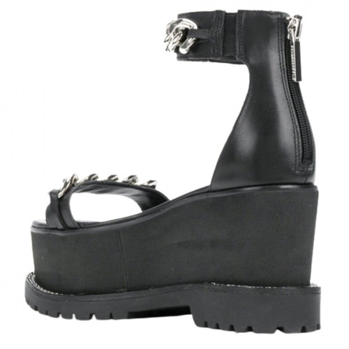 Kendall + Kylie Cass platform sandals used, black with chains