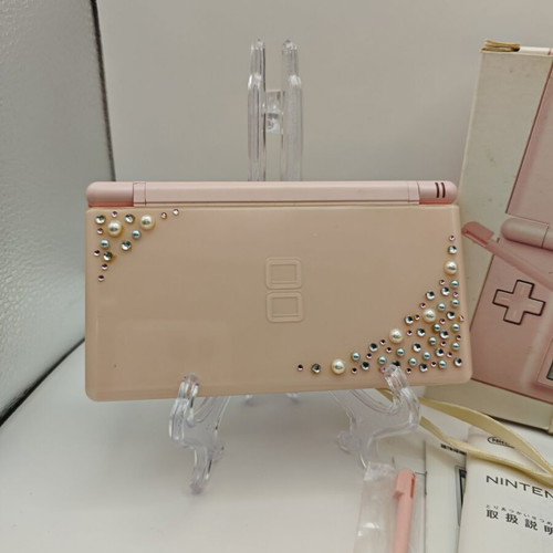 Nintendo DS Lite pink used with box and USB charger