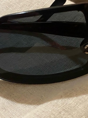 Chanel sunglasses like new