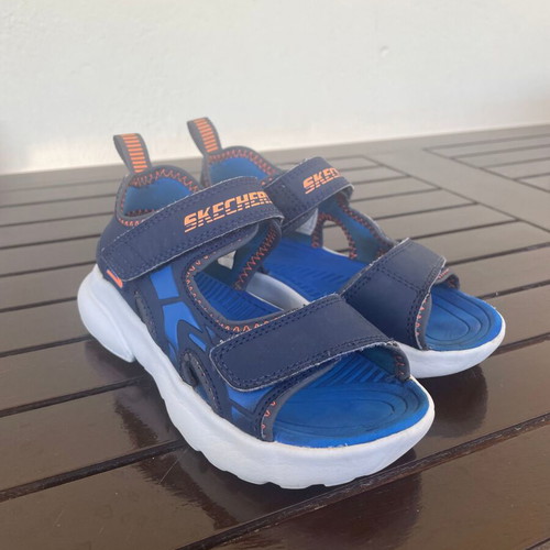 Skechers Razor Splash sandals like new, size 28, dark blue