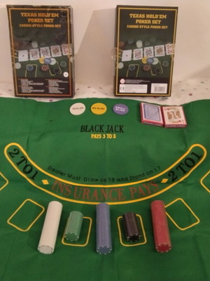 Texas Hold'em Poker set like new