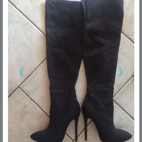 High boots used with zipper and red sole, size 36, black