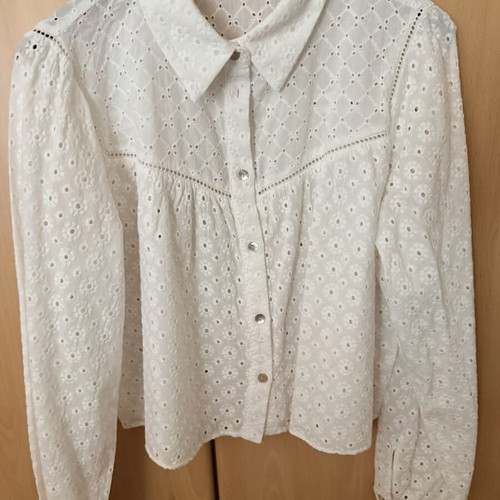 Zara white romantic shirt like new, slim fit