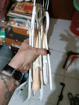 Plastic hangers used, set of 7 pieces