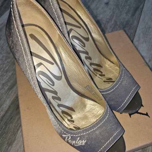 Replay pumps size 37 like new, iridescent chocolate color