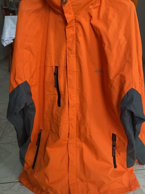 Columbia jacket waterproof and windproof like new, orange