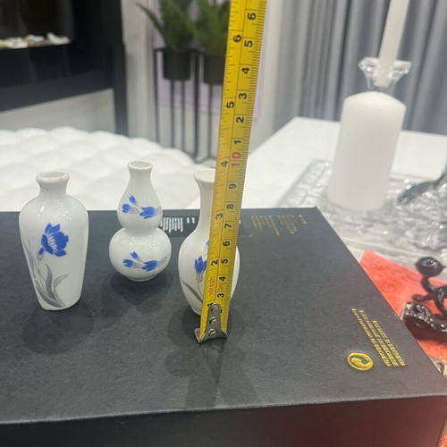 Miniature ceramic set of three vases like new