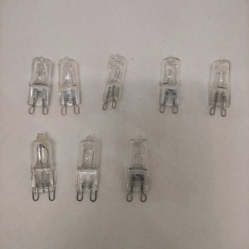 Set of 8 halogen G9 light bulbs used