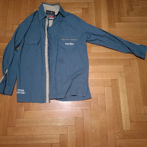 Murphy Nye medium shirt in very good condition