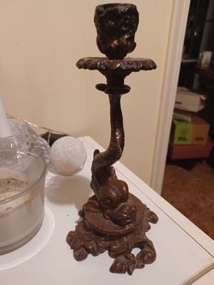 Bronze candlesticks used