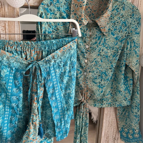New price 7€ !!! Shirt and shorts set