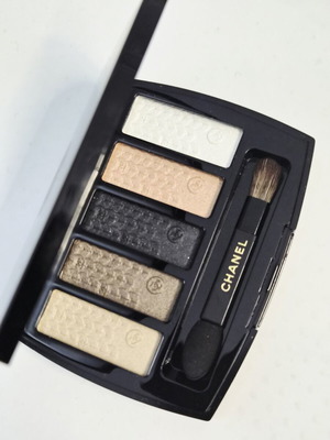 Chanel Lumière Graphique παλέτα σκιών καινούργια περιορισμένη έκδοση