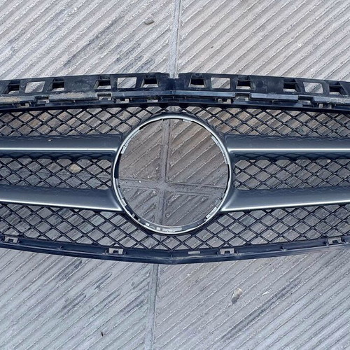 Mercedes A160 2015 grille gray used
