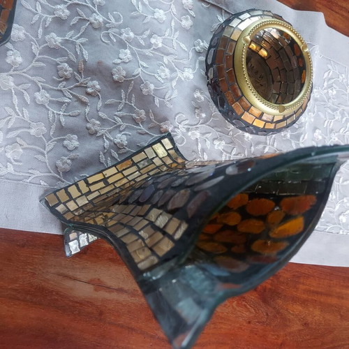 Decorative glass set with mosaic tiles like new