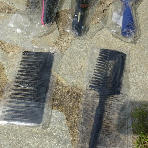 Comb set new, 6 unused