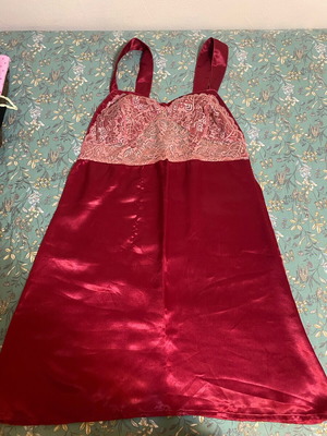 Nightgown used, size L / 40 / 12, with minor wear